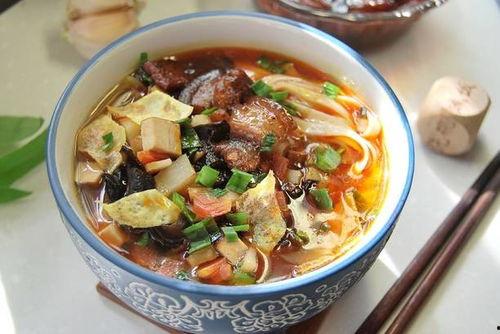 哨子面吃瓜少女,揭秘吃瓜少女生背后的故事