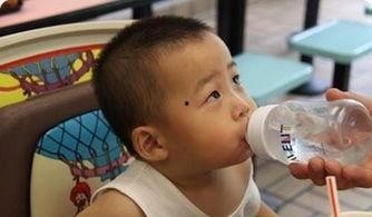 吃老汉瓜喝水好吗,吃老汉瓜，喝水更佳