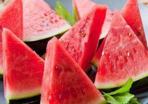 吃瓜喝茶的落落