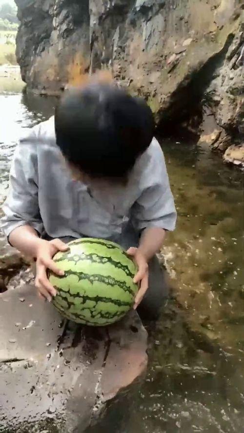 农村吃瓜新闻,揭秘乡村里的趣味故事与民间奇谈