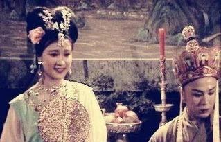 怜怜吃瓜,揭秘娱乐圈背后的那些事儿