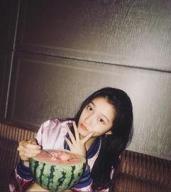 暴躁吃瓜网友图片,网络舆论场上的“情绪炸弹”