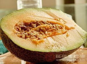 经期 吃哈密瓜,缓解不适，焕发活力