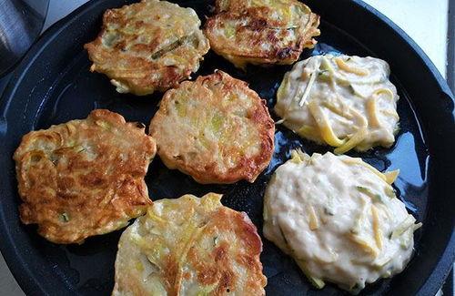 吃瓜吃饼观众是谁,揭秘网络热词背后的故事