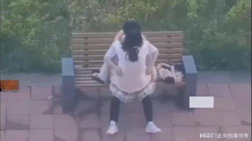 学校情侣野战吃瓜