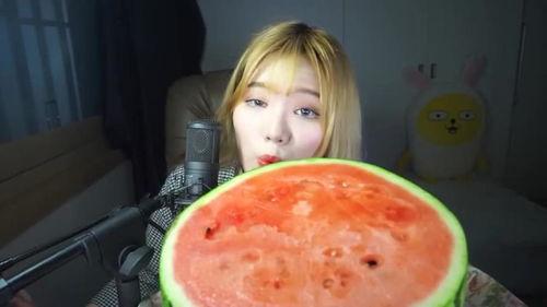 西瓜直播吃瓜视频,一场别开生面的吃瓜盛宴  第2张