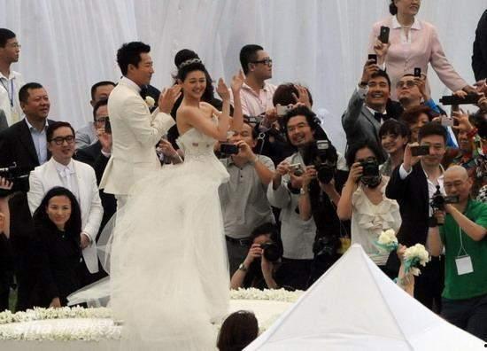 大s婚礼 吃瓜,明星璀璨，瓜香四溢  第3张