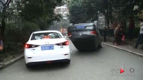 排队吃瓜车